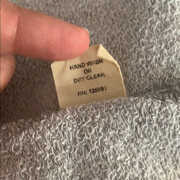 71 Stanton - Pretty, open front sweatshirt - Picture 10 of 10